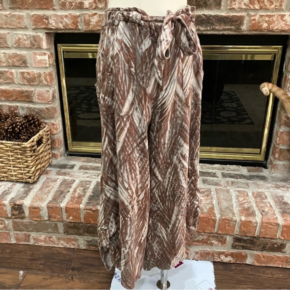 Democracy brown and cream printed drawstring pants / 0 / Excellent condition - Picture 6 of 16